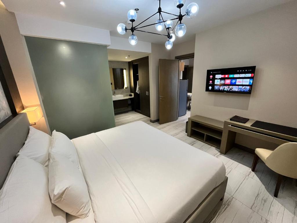 Executive Suite City View