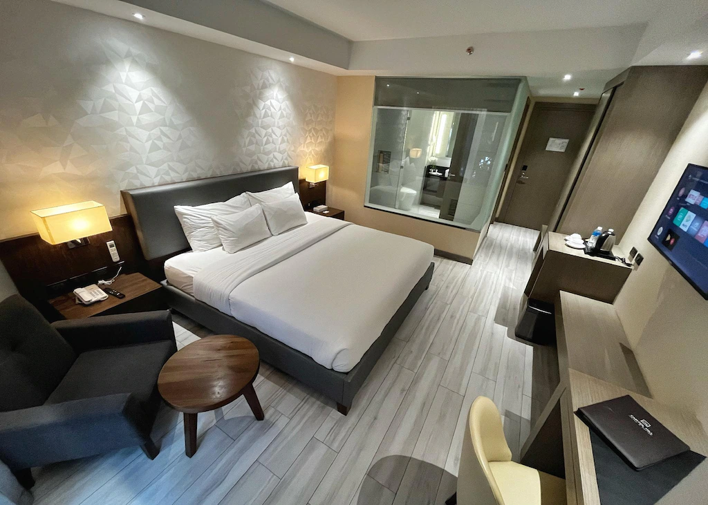 Deluxe Room (Shower)